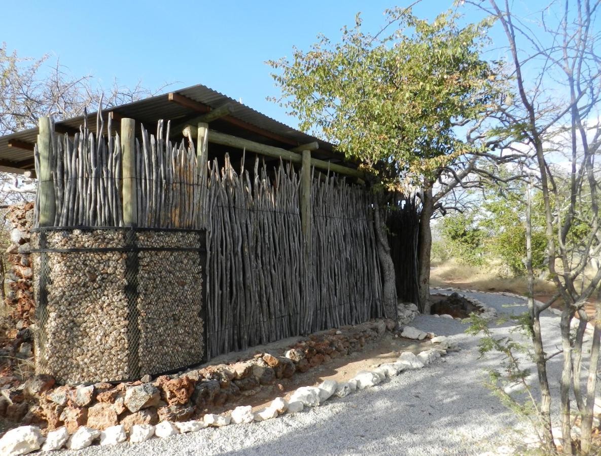 Etosha Village Campsite Окаукуэджо Экстерьер фото