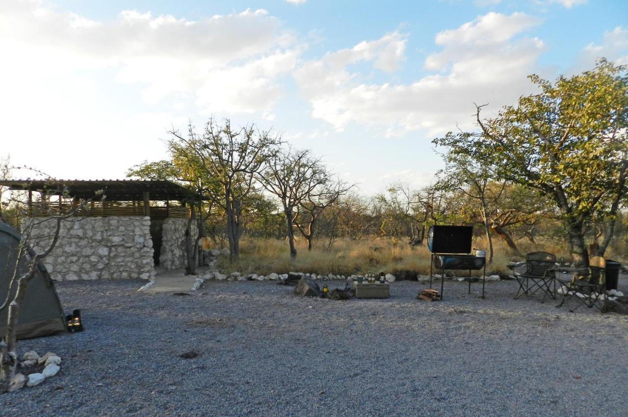 Etosha Village Campsite Окаукуэджо Экстерьер фото